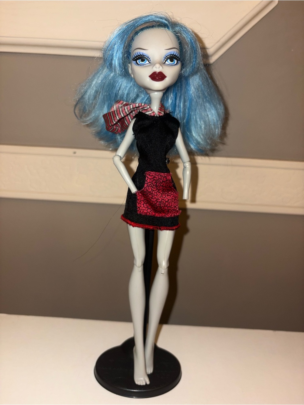 Monster High Doll - Ghoulia Yelps - Scaris, City of Frights